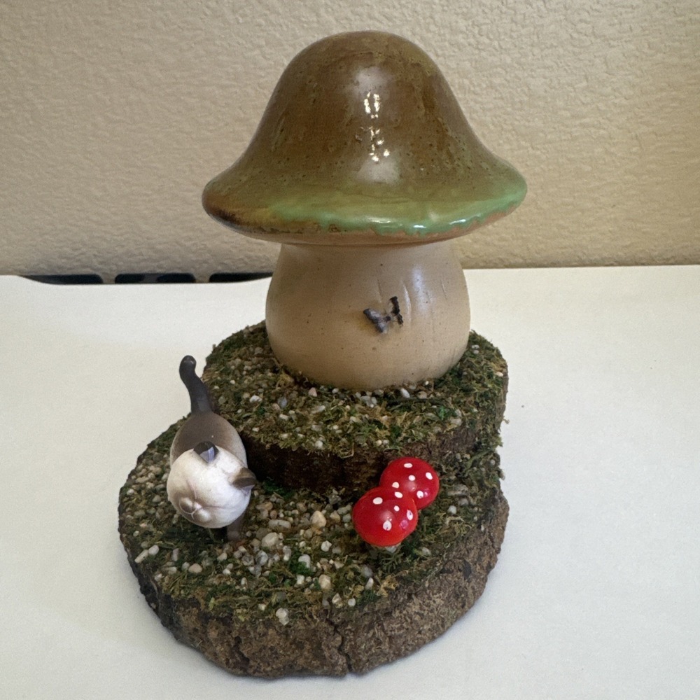 Mushroom Decor/Figurine Glazed Ceramic On Wood, Siamese Cat, Butterfly Garden